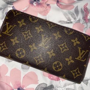 LOUIS VUITTON WALLET✨✨✨